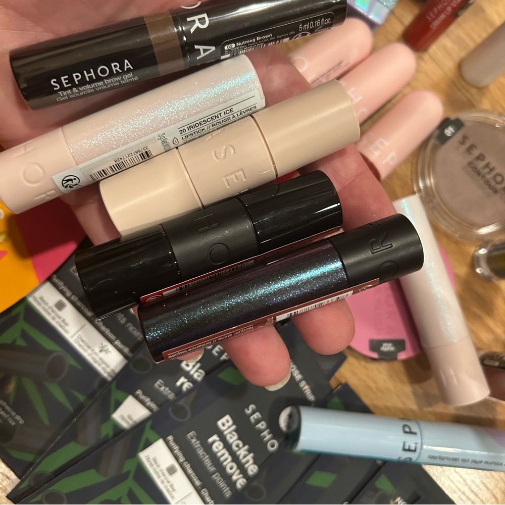 Sephora Makeup 40 pc bundle lipstick,lipgloss palette mascara +12 free masks - Picture 16 of 16
